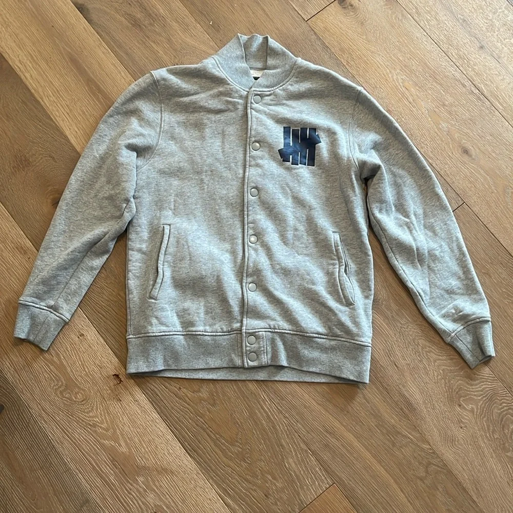 Undefeated varsity jacket sweatshirt material gray size medium  casual button - Picture 2 of 10